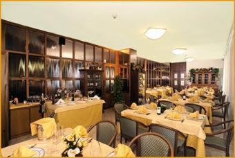Park Hotel Galileo Reggello Exterior foto